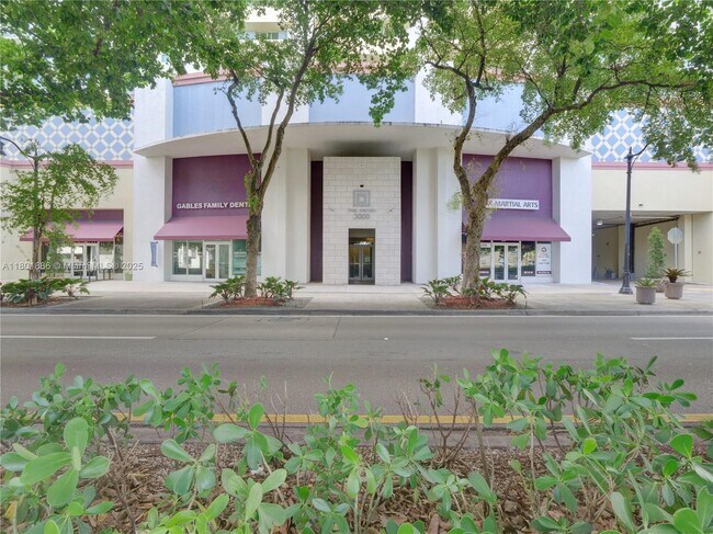 Building Photo - 3000 Coral Wy