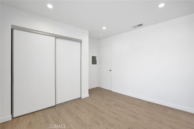 Building Photo - 1117 Linden Ave