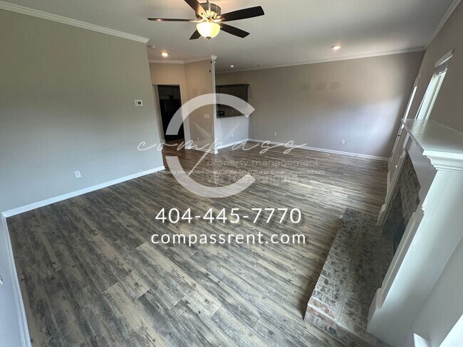 Building Photo - 226 Lyndon Wy NW