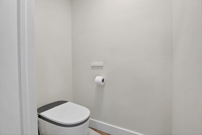 Building Photo - 1051 NW 124th Terrace