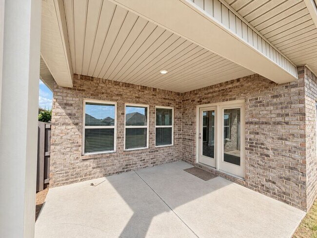 Building Photo - 258 Caudle Dr
