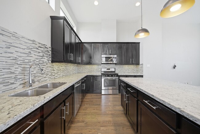 Building Photo - 1814 Thompson St