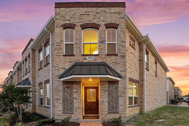 Building Photo - 206 Emma Dr