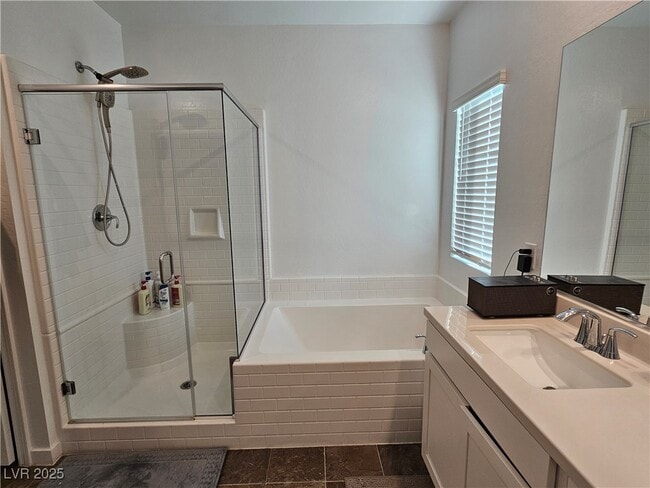 Building Photo - 600 N Carriage Hill Dr