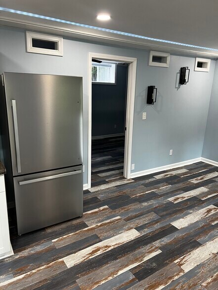 Building Photo - 289 Fox Trl