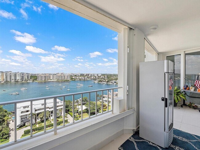 Building Photo - 550 S Ocean Blvd