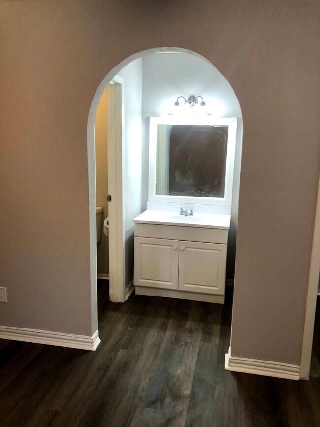 Building Photo - 1741 Crystal Way