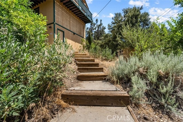 Building Photo - 2304 Woodland Dr