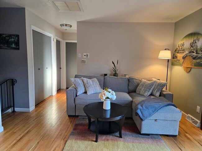 Living room 1 - 965 S Parfet Way
