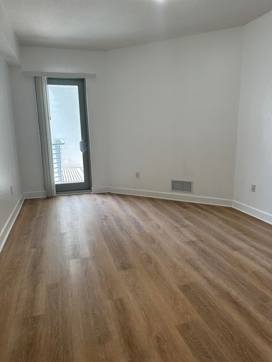 Building Photo - 1830 Radius Dr