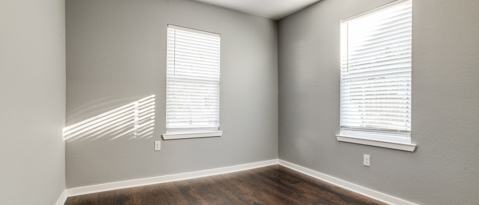 Building Photo - 1212 Hamblen St