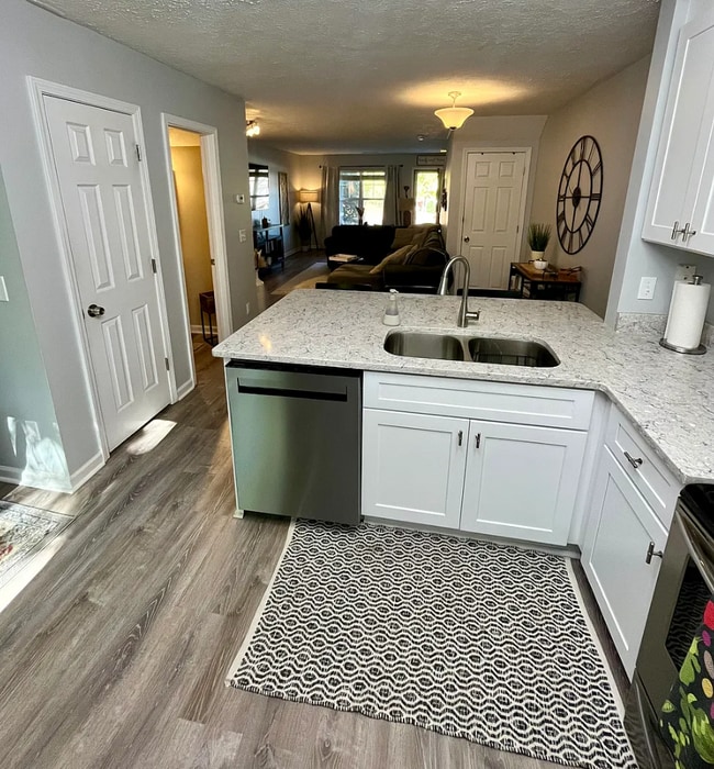 Building Photo - 580 Flintlock Ct