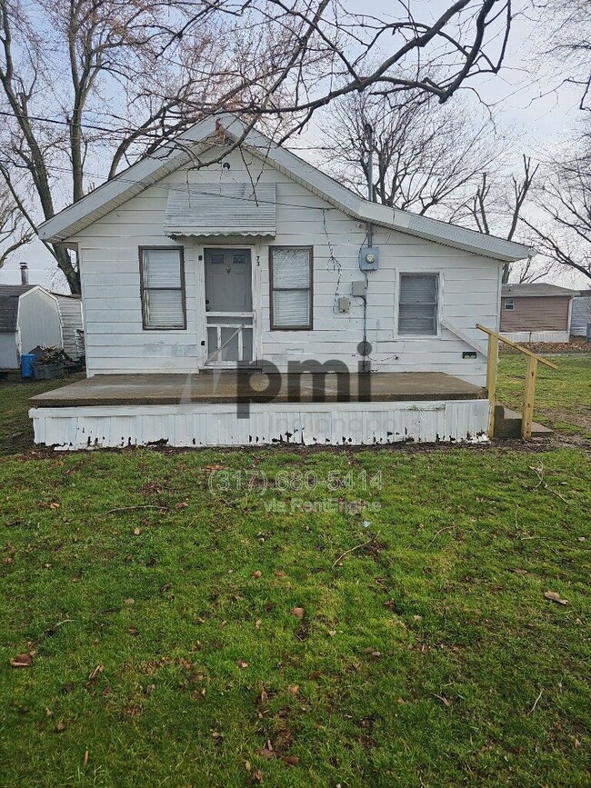 Building Photo - 835 S Old US Hwy 31