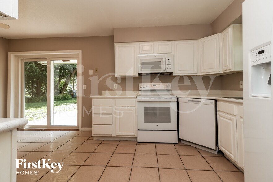 Building Photo - 315 Miami Ave