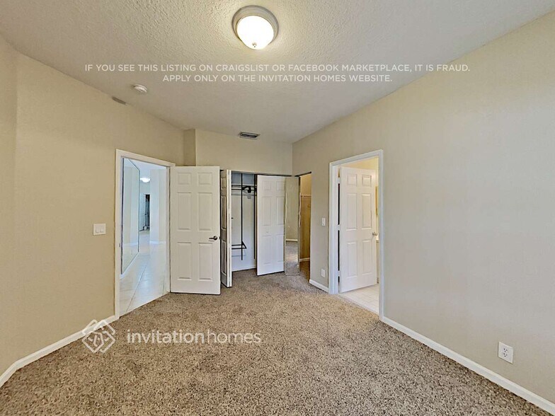 Building Photo - 4961 Pelican St