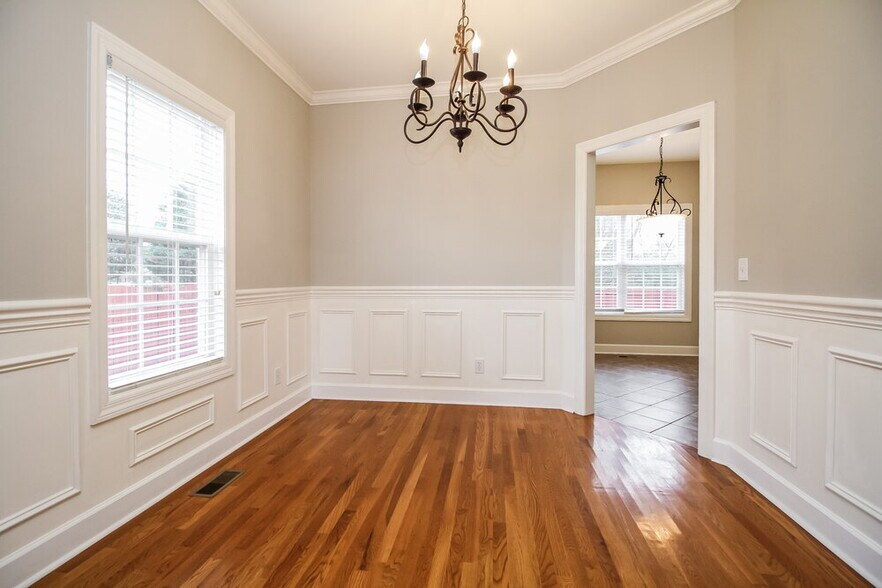 Building Photo - 241 Conquest Rd