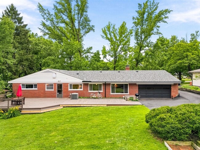 Building Photo - 23 Beaver Dr