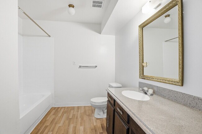 Building Photo - $1,395.95 - 1 Bed, 1 Bath Condo in Denver with Outdoor Patio Space