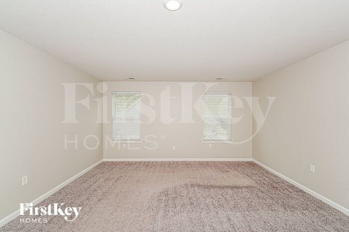 Building Photo - 6986 Rebecca Ln