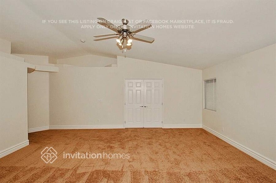 Building Photo - 6685 Aviston St