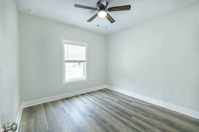 Building Photo - 108 Clearing Wy