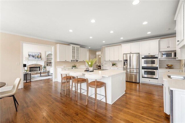 Building Photo - 870 Longstone Landing