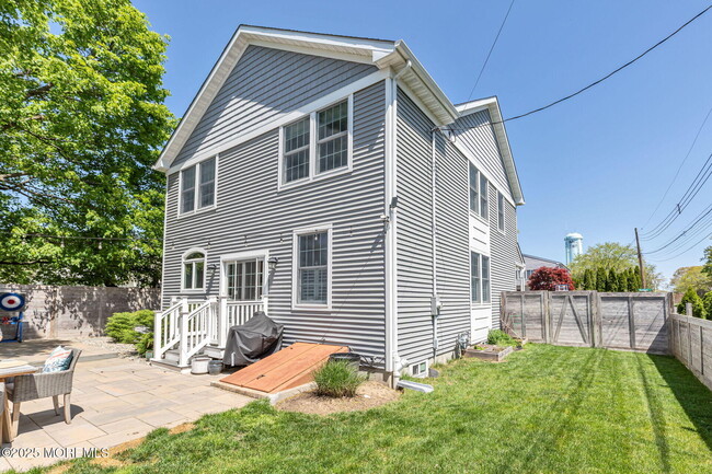 Building Photo - 2801 Harrison St