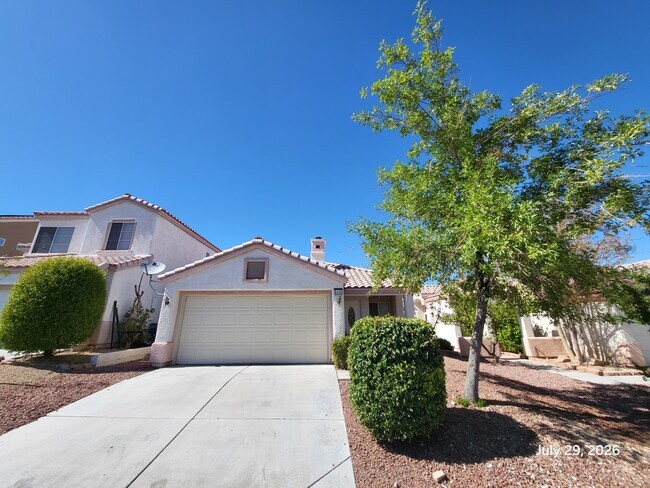Building Photo - 9436 Summer Rain Dr