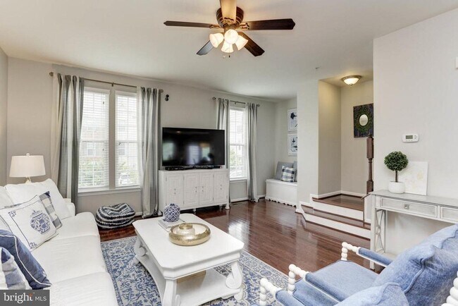 Building Photo - 7359 Matchbox Alley