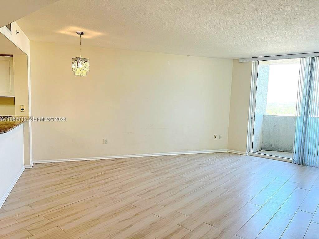 Building Photo - 19501 W Country Club Dr