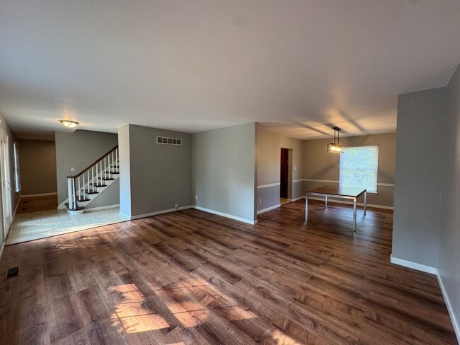 Building Photo - 2034 Baxter Rd