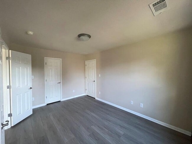 Building Photo - 15425 Fisher Island Dr