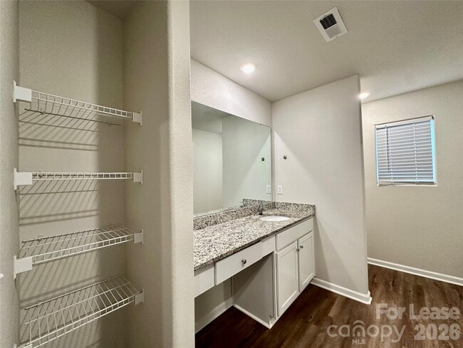 Building Photo - 8128 Derby Wood Ln