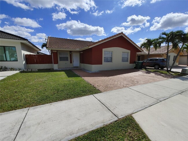 Building Photo - 1137 NW 128th Pl