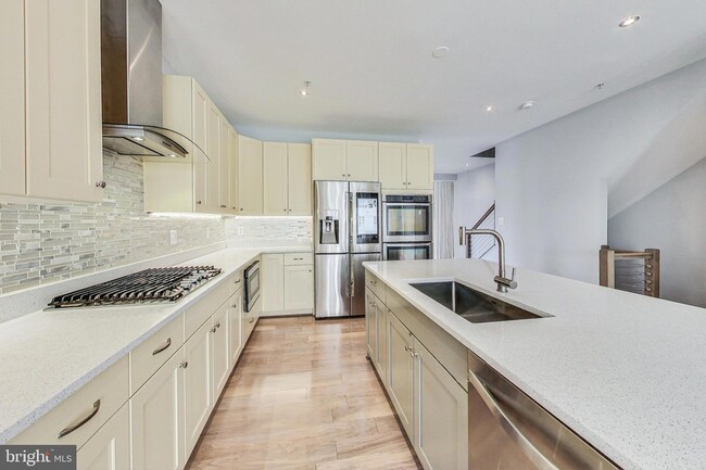 Building Photo - 1458 Piccard Dr