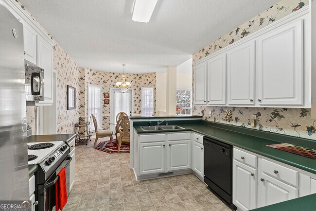 Building Photo - 643 Millrun Ct