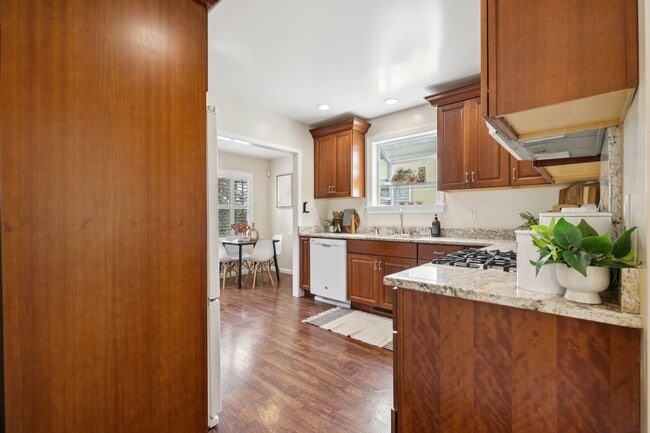 Building Photo - 2834 Milvia St