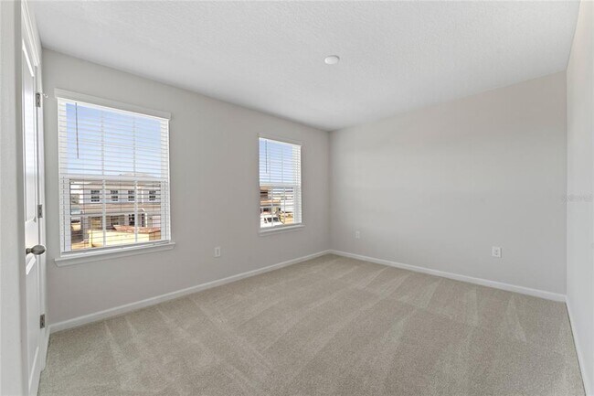 Building Photo - 1178 Cascade Dr