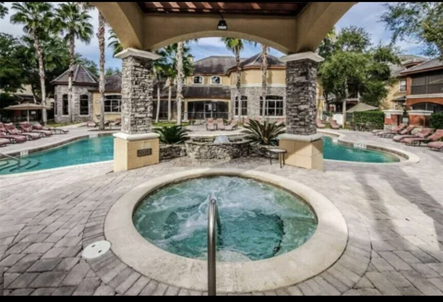 Building Photo - 2249 Portofino Pl