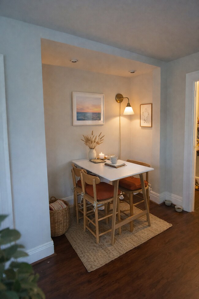 Building Photo - 312 S Upper St