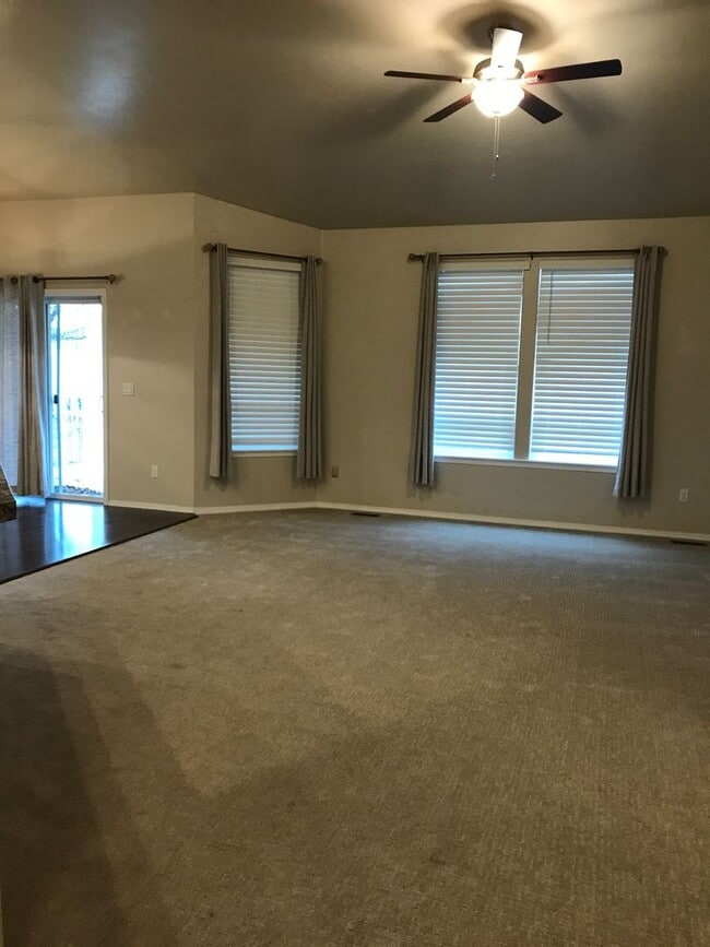 Building Photo - 2034 Northern Sky Dr