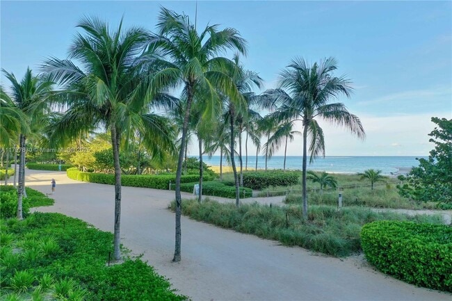 Building Photo - 10201 Collins Ave