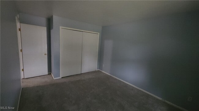 Building Photo - 7021 Longview Dr