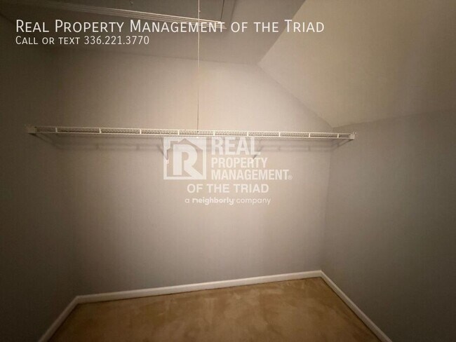 Building Photo - 1538 Castle Way