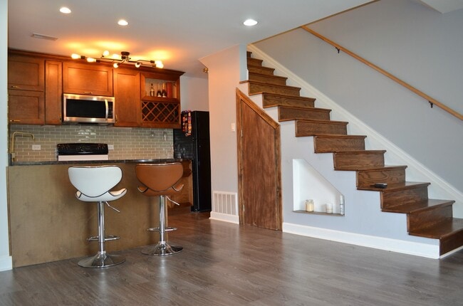 Building Photo - 1285 Wyndham Ln