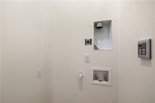 Building Photo - 4501 Avenue B