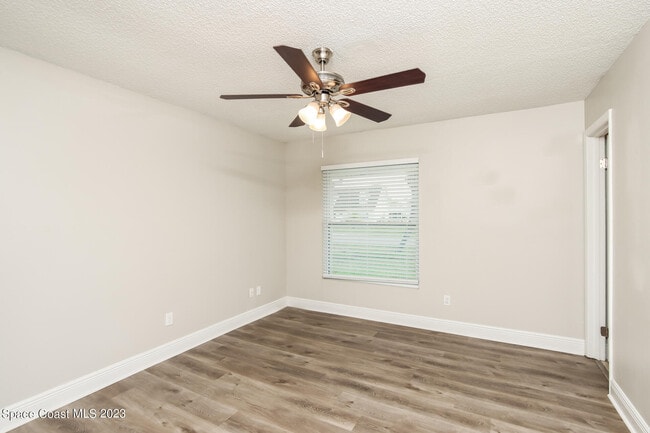 Building Photo - 1763 Fallon Blvd NE