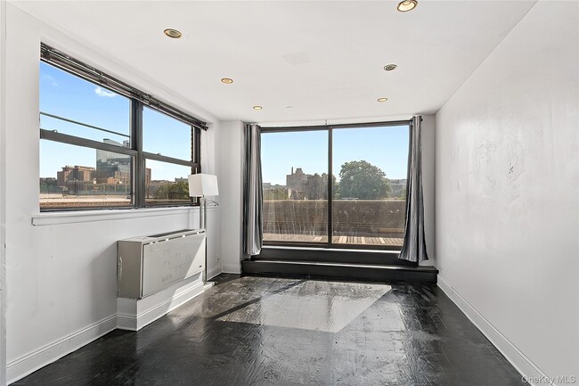 Building Photo - 23 Water Grant St