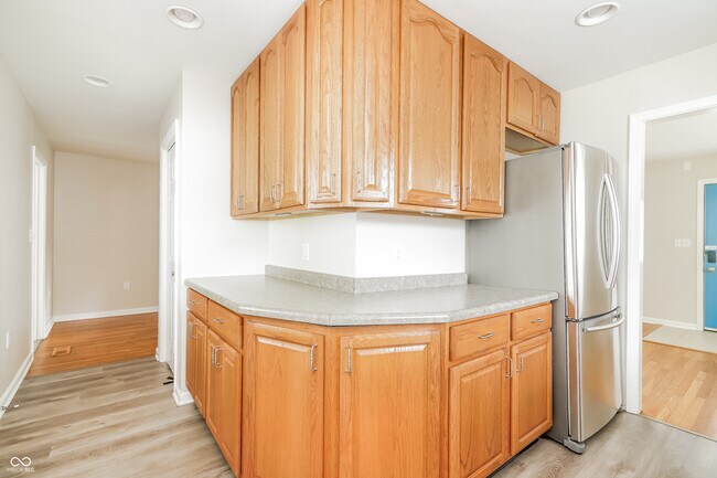 Building Photo - 124 Rose Ln