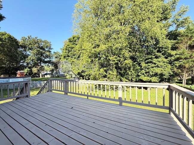 Building Photo - 5515 Misty Valley Dr